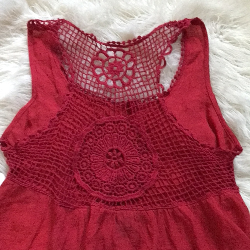 LACE RACERBACK BUTTON TANK - Picture 3 of 4